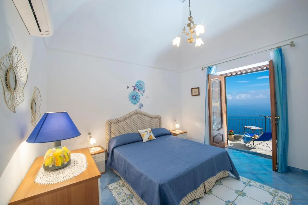 **  Aparthotel Amalfi Hills Italien