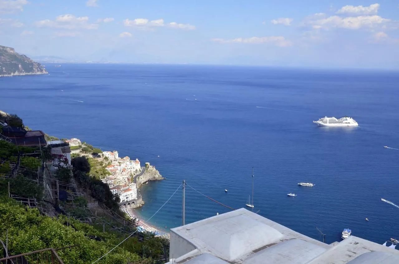 **  Aparthotel Amalfi Hills Italien